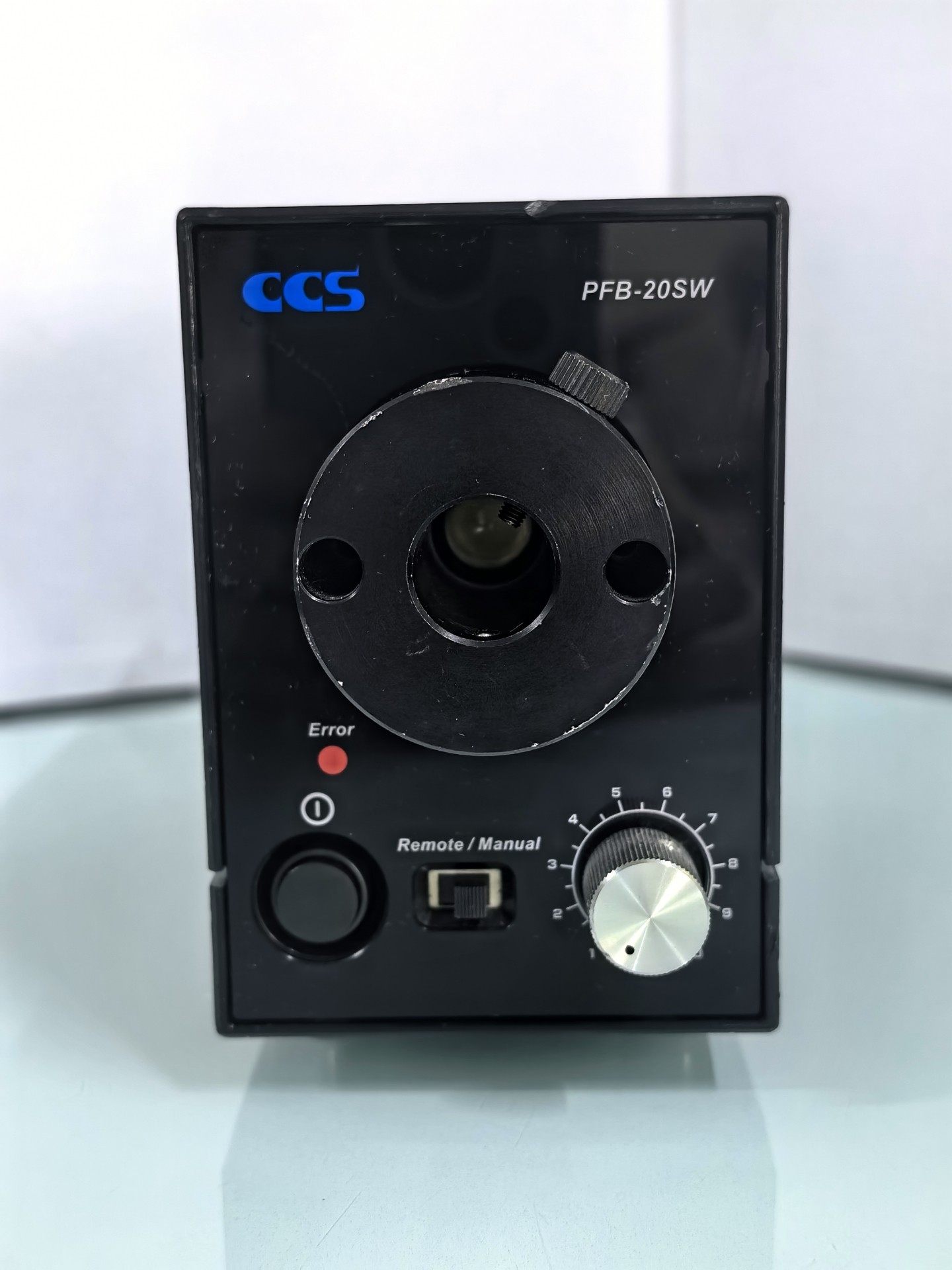 冷光源，型号PFB-20SW，日本制造。