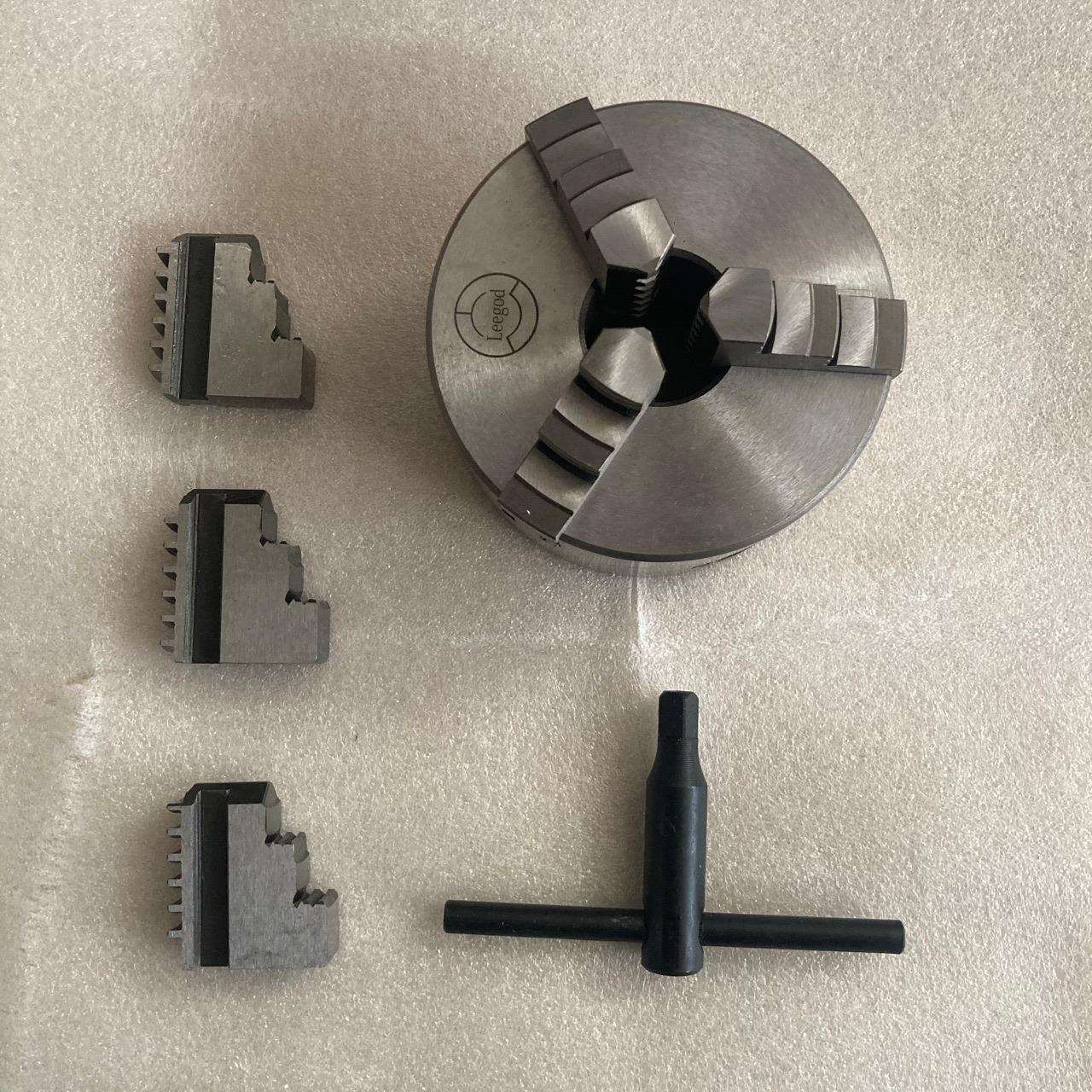 CJ0618车床用100MM32通孔三爪卡盘WM210V车床125MM38MM三爪卡盘