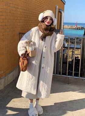 白色皮一体羊绒毛外套女毛中ZE299长款冬季新款设计感针羔织毛棉