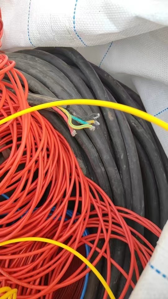 1月16日苏州废旧杂线约580公斤左右网络拍卖公告