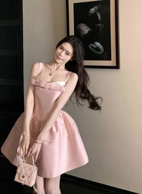小熊说拜拜 粉色蝴蝶结吊带连衣裙女蓬蓬裙公主裙千金风生日礼服