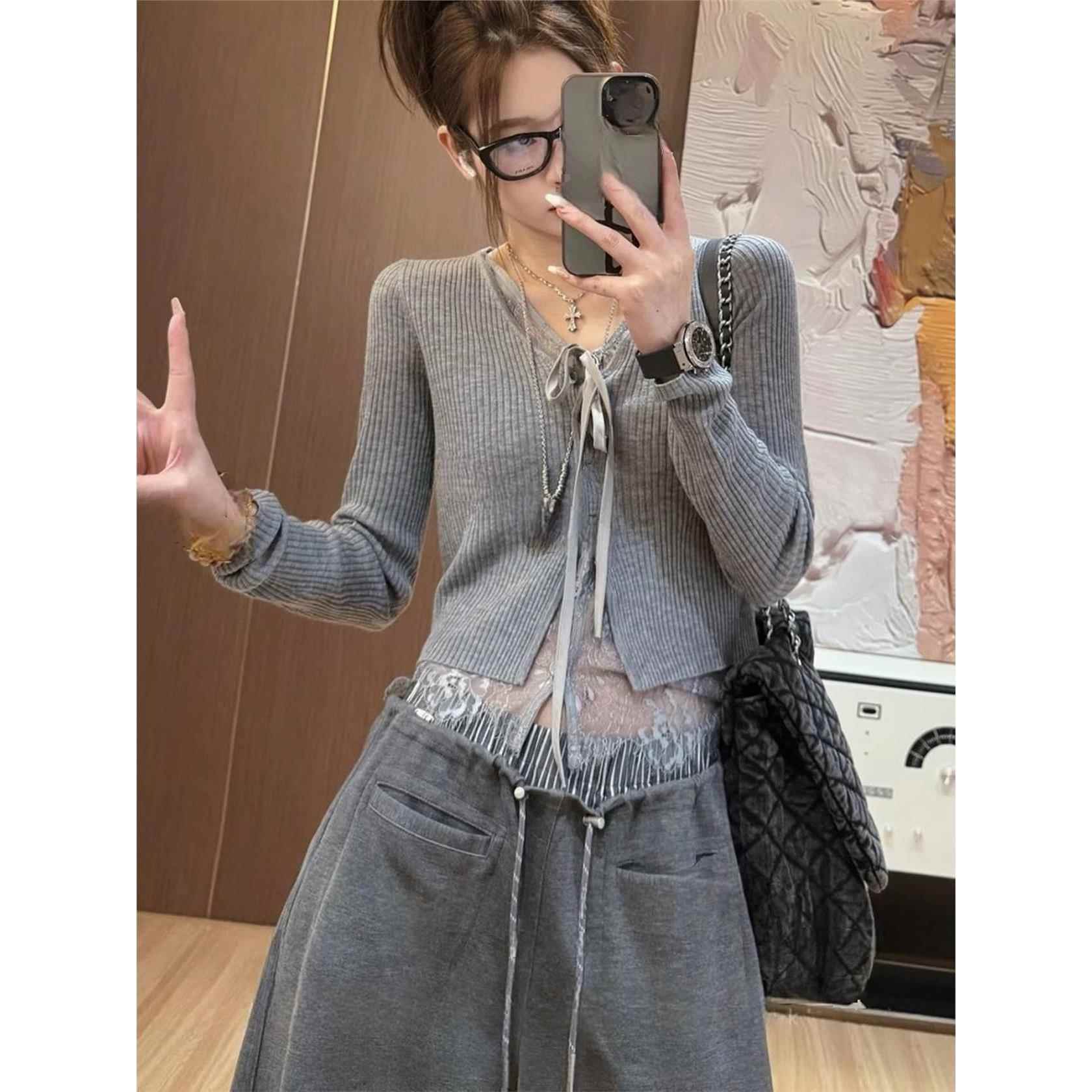 NextMary灰色蕾丝V领系带针织衫女早秋季酷辣风长袖薄毛衣修身T恤