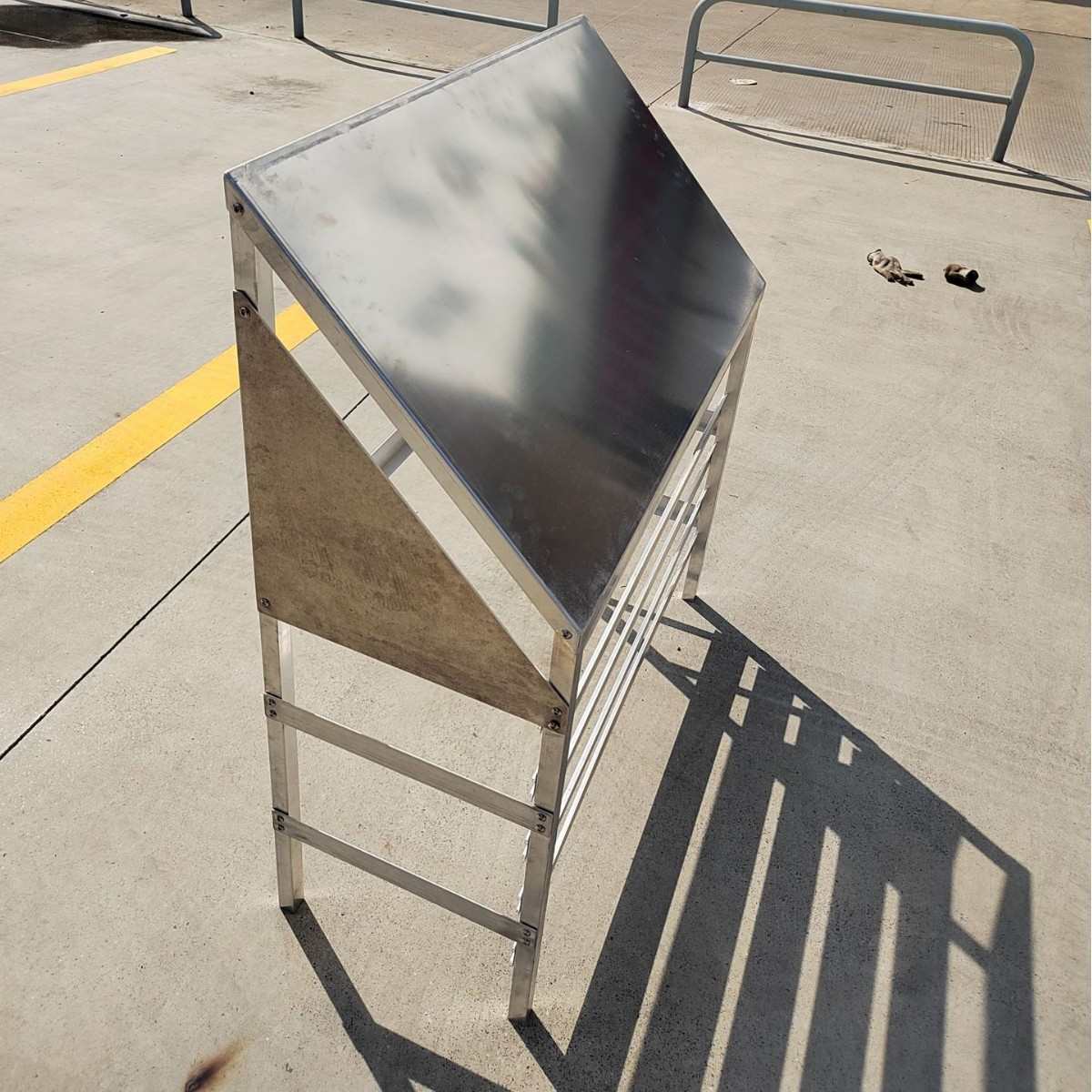 装饰铝护栏空调百叶窗铝合金护罩保机铝型材散热通风口外遮挡加工