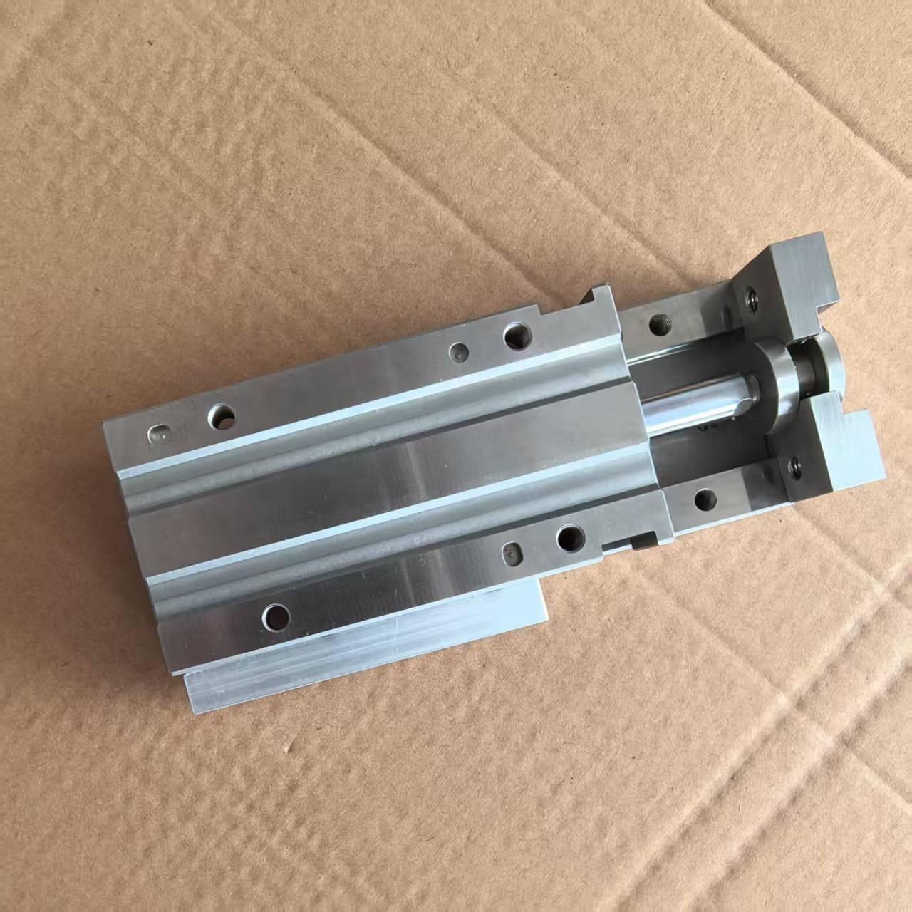 小金井KOGANEI滑台气缸MGA/MGAS4.5X6X8X10X12X16X20X25X30X32L-R图片