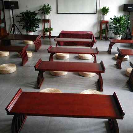 国学桌实木课桌棋盘桌幼儿园桌椅组合书法桌培训班补习班双人桌凳