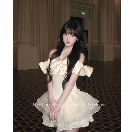 挂颈洋装女富家千金高级感生日party小礼裙蝴蝶结镶钻蓬蓬短裙