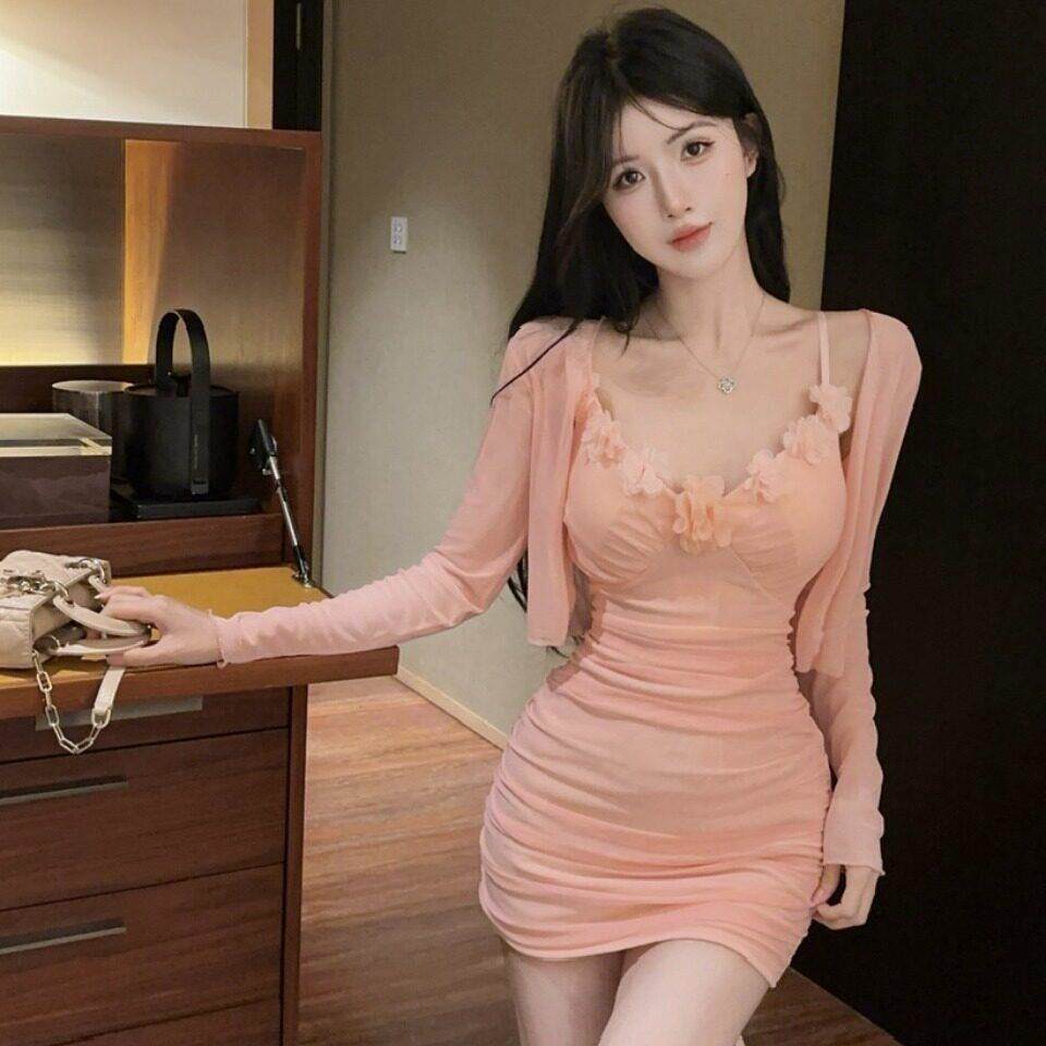 女秋季纯欲性感包臀裙披肩开衫抹胸套装裙子两件套粉色花朵连衣裙