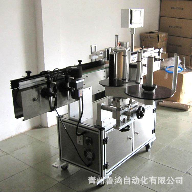 厂家供应全自动贴标机磨砂瓶啤酒瓶贴透明标签设备智能贴标机械