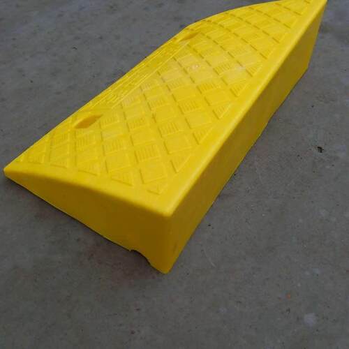 坡道橡胶路沿坡模具路沿坡模具PVC路沿坡模具塑料路沿坡模具