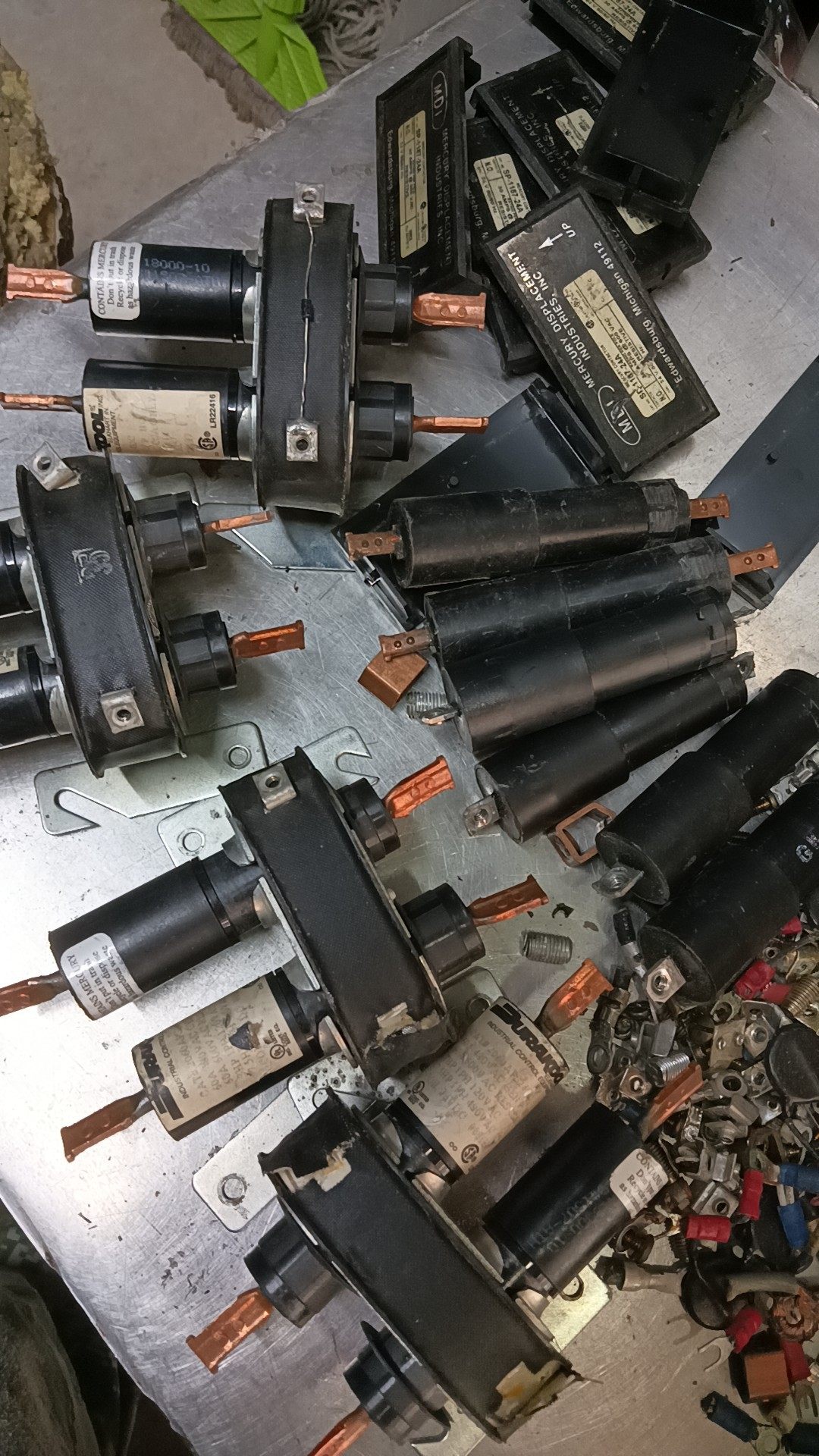 水银接触器有货的联系