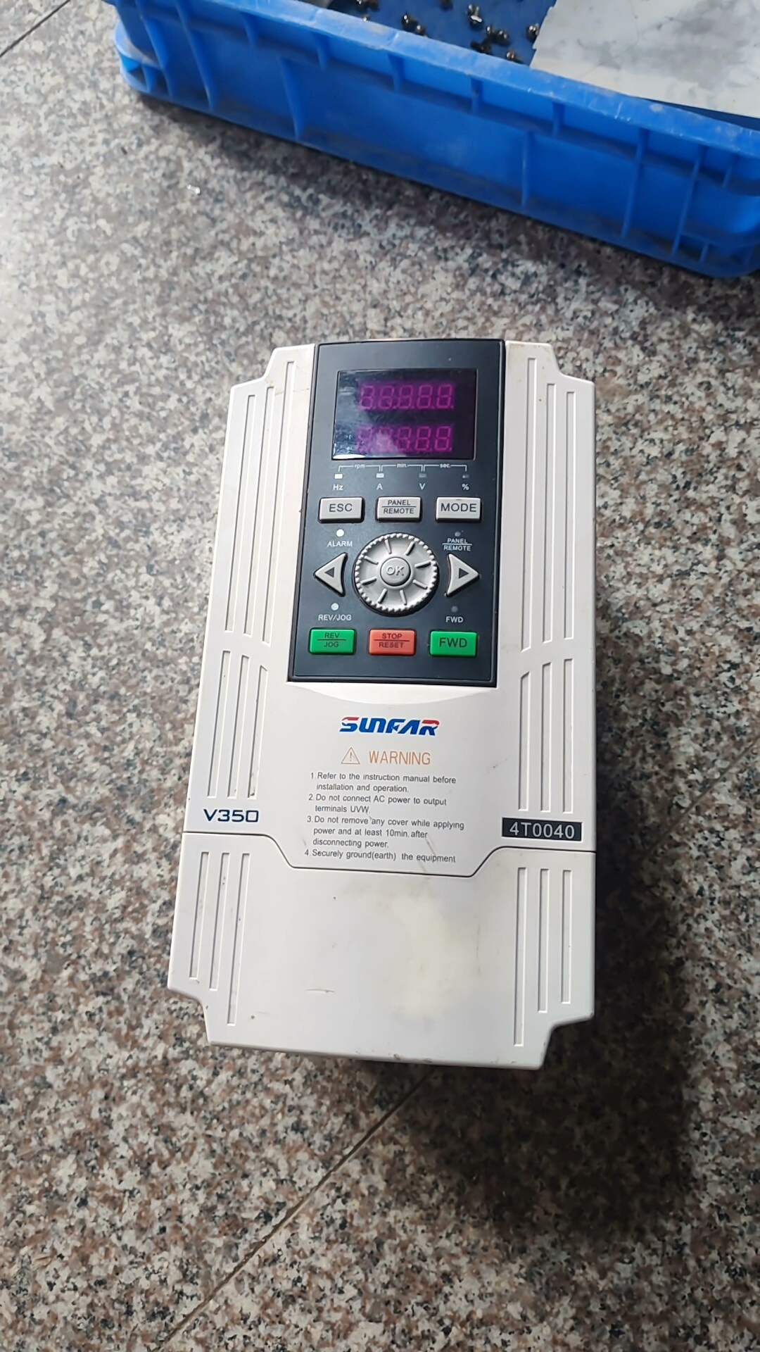 四方变频器：V350-4T0040