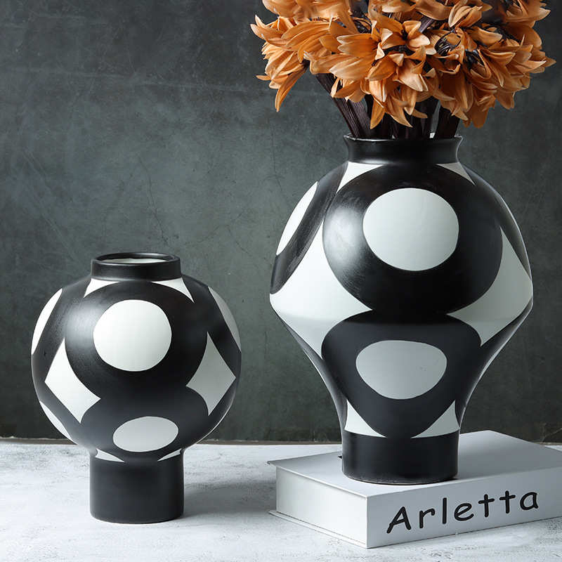 黑白圆圈条纹陶瓷插花花瓶花器摆件家居样板房酒店会所装饰品用品