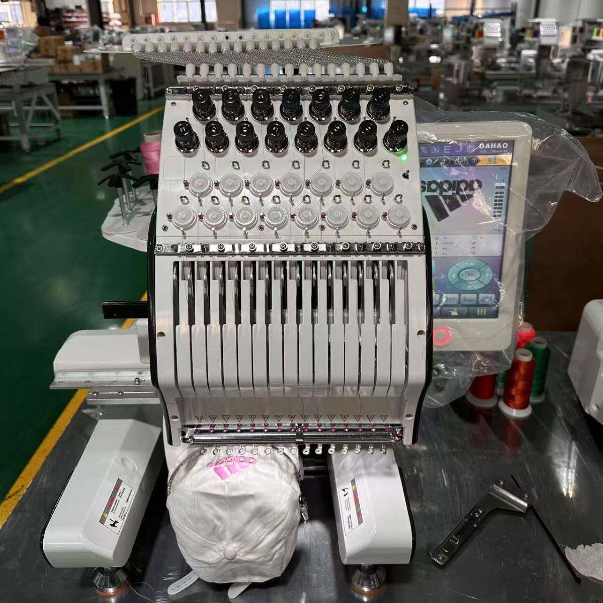 叶氏2026款全新家用型迷你机电脑绣花机成品衣服刺绣15针帽子