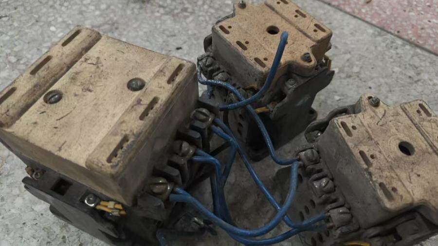 4月17日北京【京械5353】单位淘汰报废处置接触器三台（具体以实物为准，非专业人士谨慎竞拍）网络拍卖公告