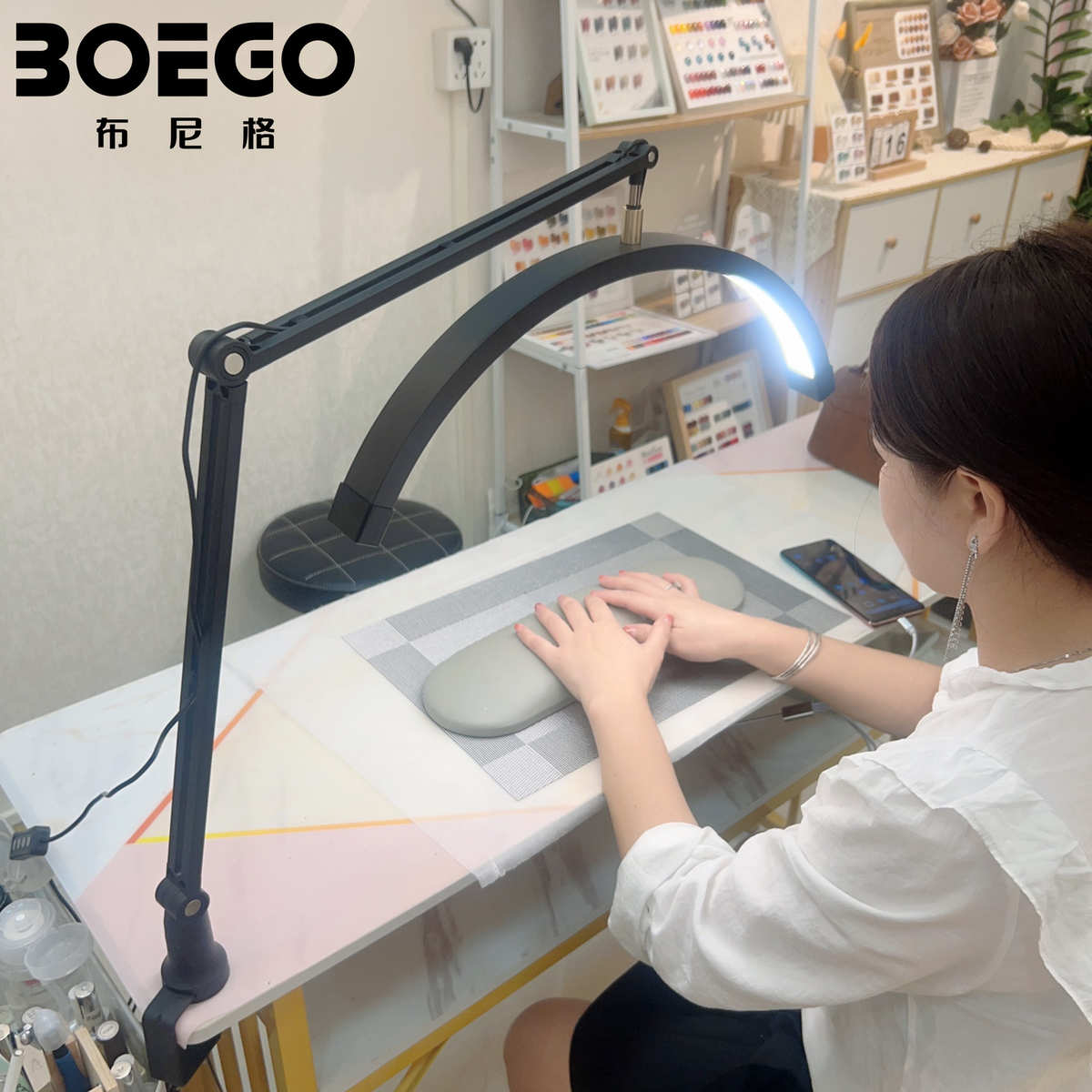 美甲台灯可夹式桌面补光灯折叠半月美甲工作台灯美甲桌面长臂灯图片