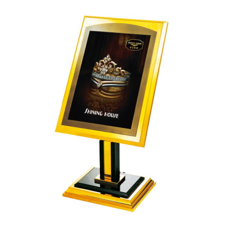 酒店大堂水牌迎宾牌立牌立式导向指引指示牌钛金不锈钢广告展示架