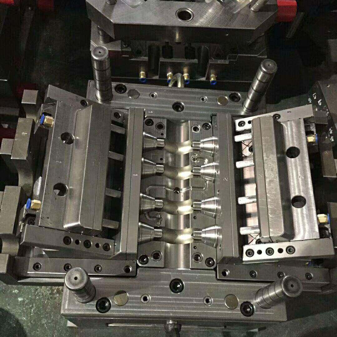 厂家直供管件模具三通45°弯管接头模具pvc管件注塑模具加工定制