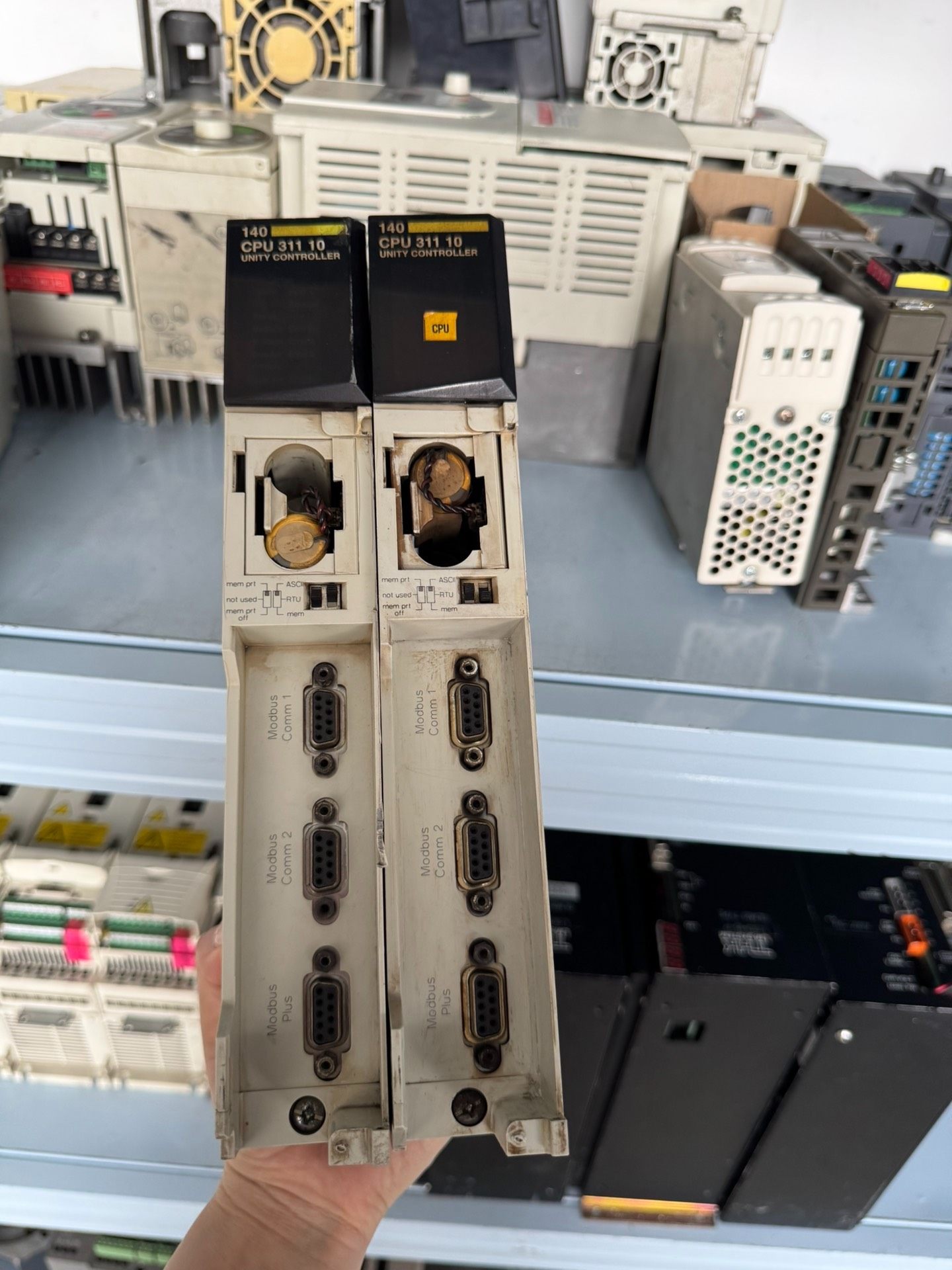 施耐德140CPU31110，外观如图，单价包邮，打包优惠