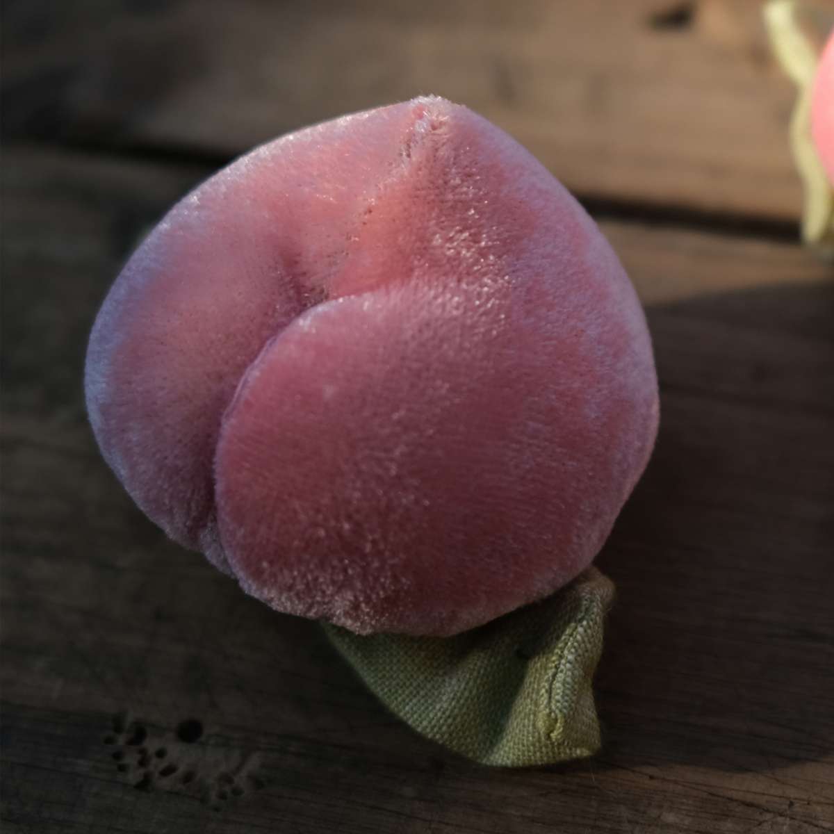 精品布说 手工真丝桃子香包diy材料包香囊挂饰随身挂件车载摆件小