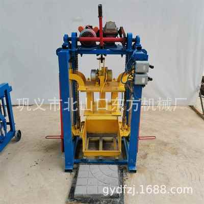 小型40砖机生产厂家制作铺路砖叉车砖板款水泥制砖机 销量高出砖