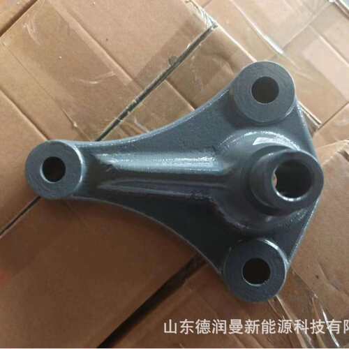 712W66420-8141 重汽汕德卡C7H C9H 豪沃TX7配件左后挡泥板支架总