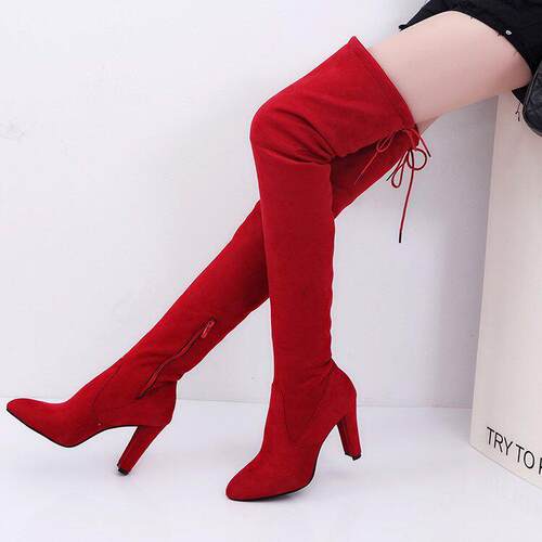 Elegant Knee-High Boots for Women Combining Versatility