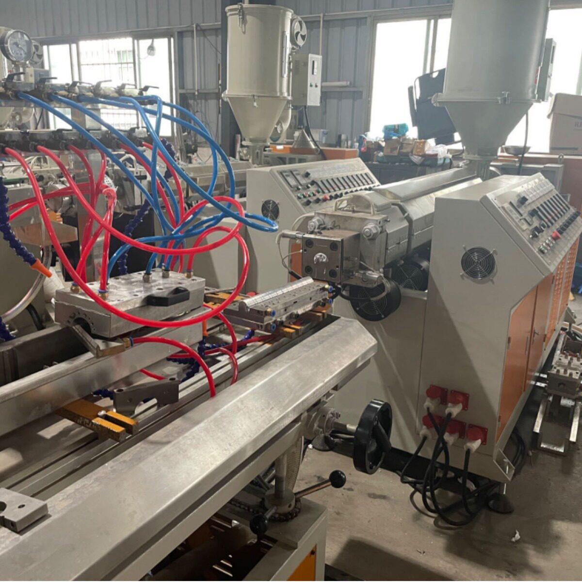 塑料u型卡槽机械设备 ABS塑料异型材生产线机器 PVC异型材挤出机