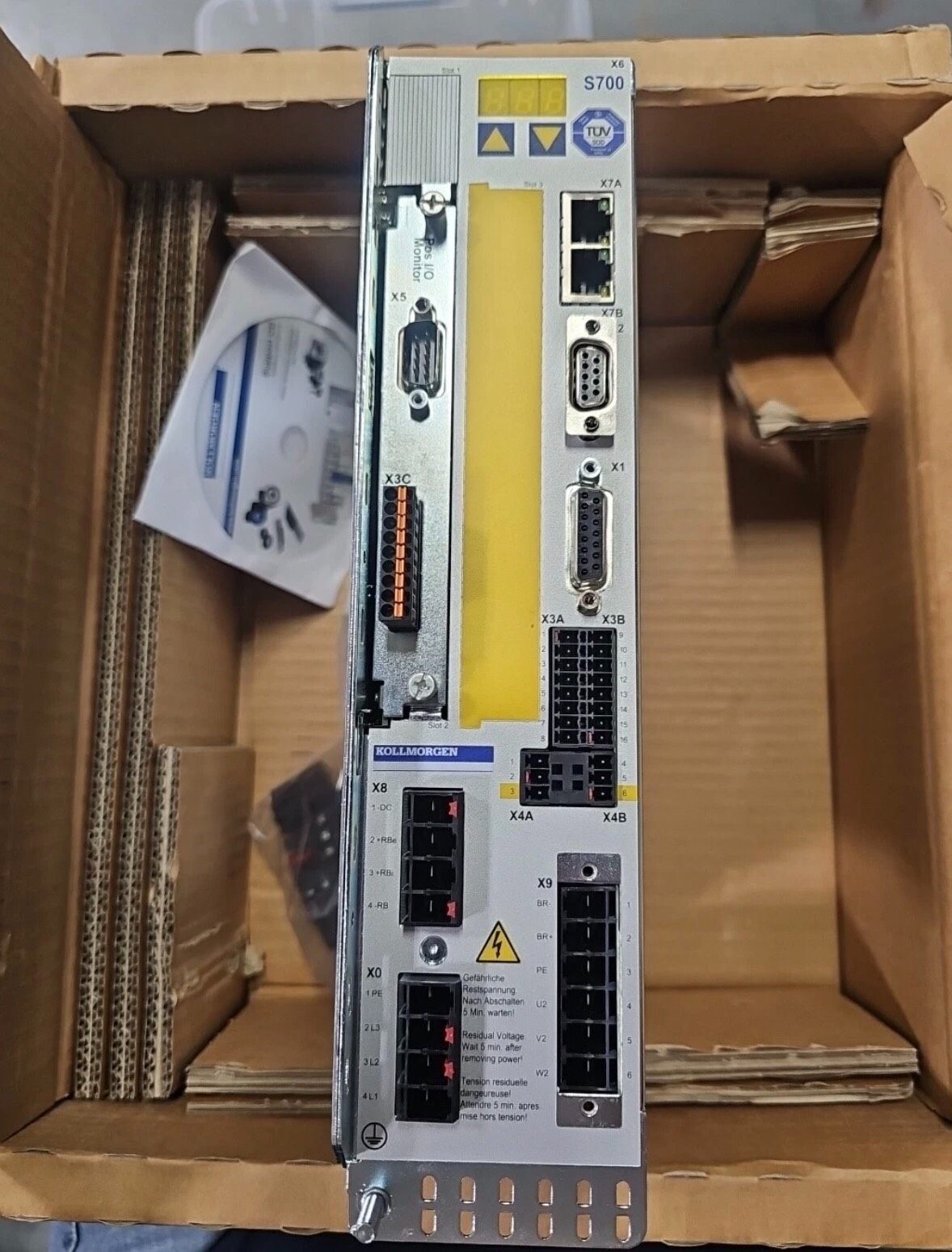 KOLLMORGEN S72402-NANANA 伺服驱动器