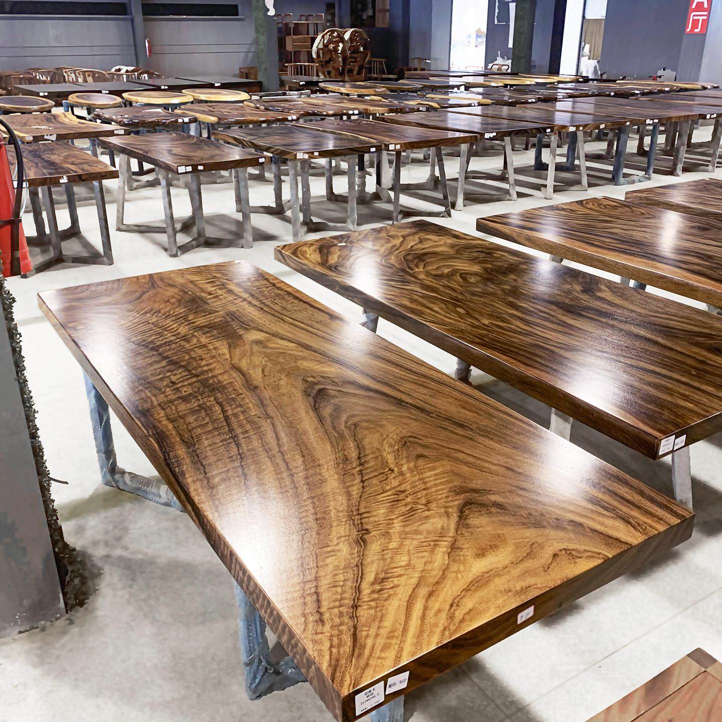 【十年老店】胡桃木大板茶桌原木实木办公台书餐桌黑整板新货出厂,商业/办公家具,大班台/主管桌,淘宝优惠券,粉丝福利购,淘宝优惠卷