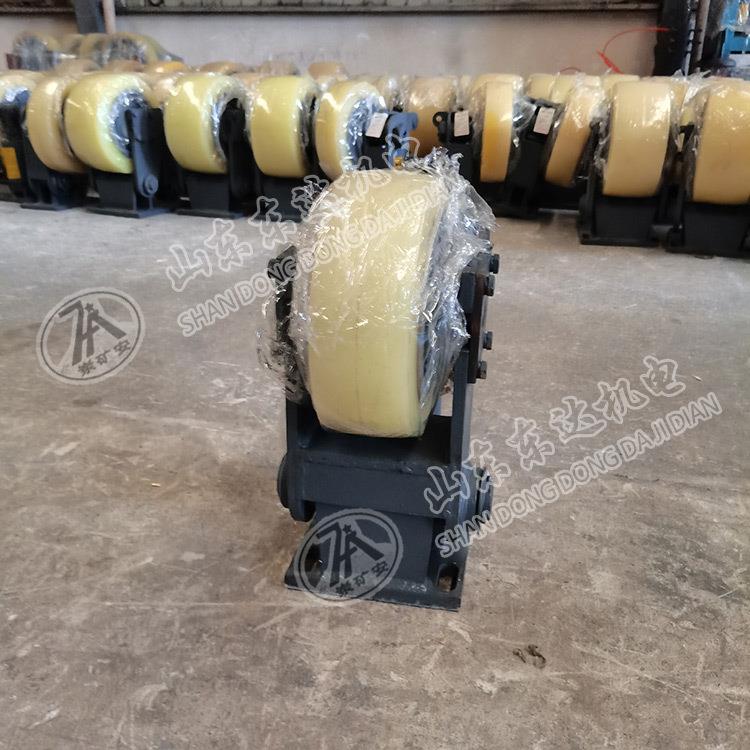L45滚轮罐耳滚轮直径450mm 三锁紧结构耐用缓冲性能好运行稳定