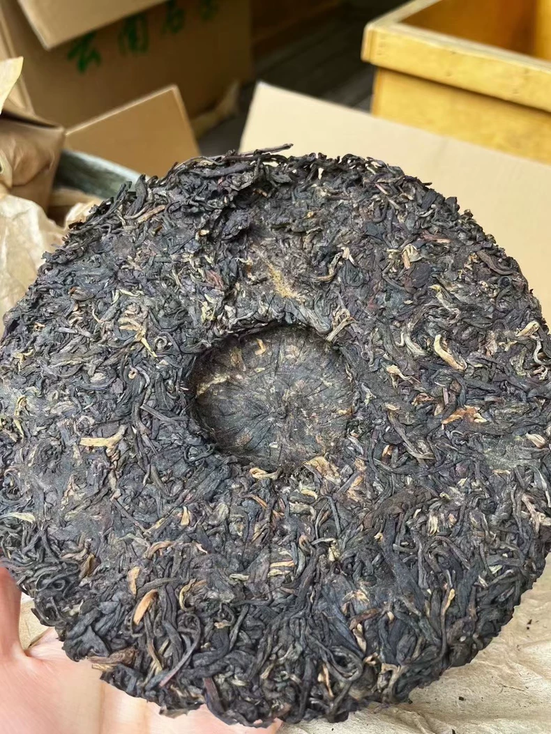 2004年將軍餅珍藏品老班章生茶普洱茶生茶357克/餅 普洱茶 BUASHOP普洱老茶