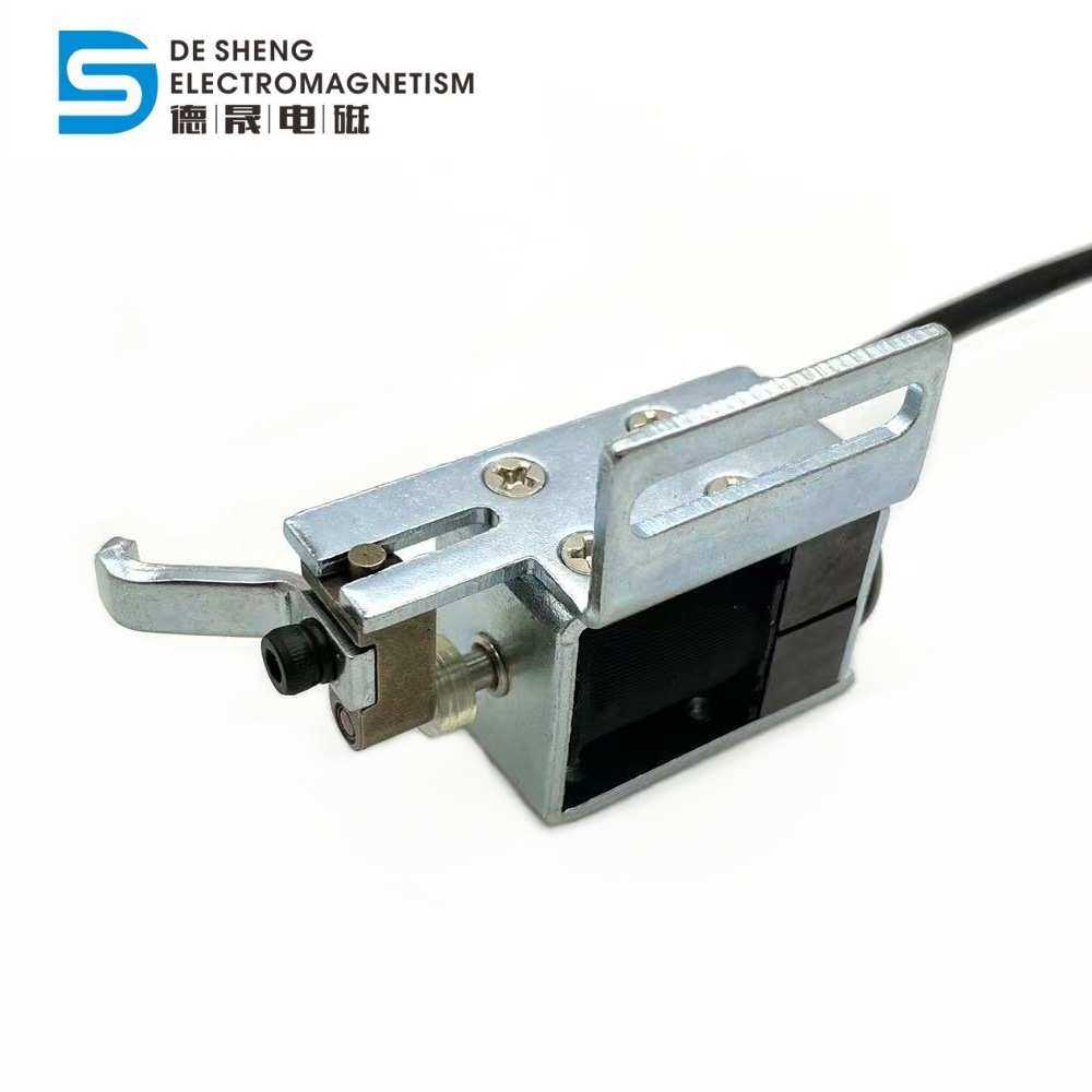 推拉保持式电磁铁1037刺绣机绣花机DC24V牵引面线夹持锁线电磁铁,电子元器件市场,磁性元件/磁性材料,淘宝优惠券,粉丝福利购,淘宝优惠卷
