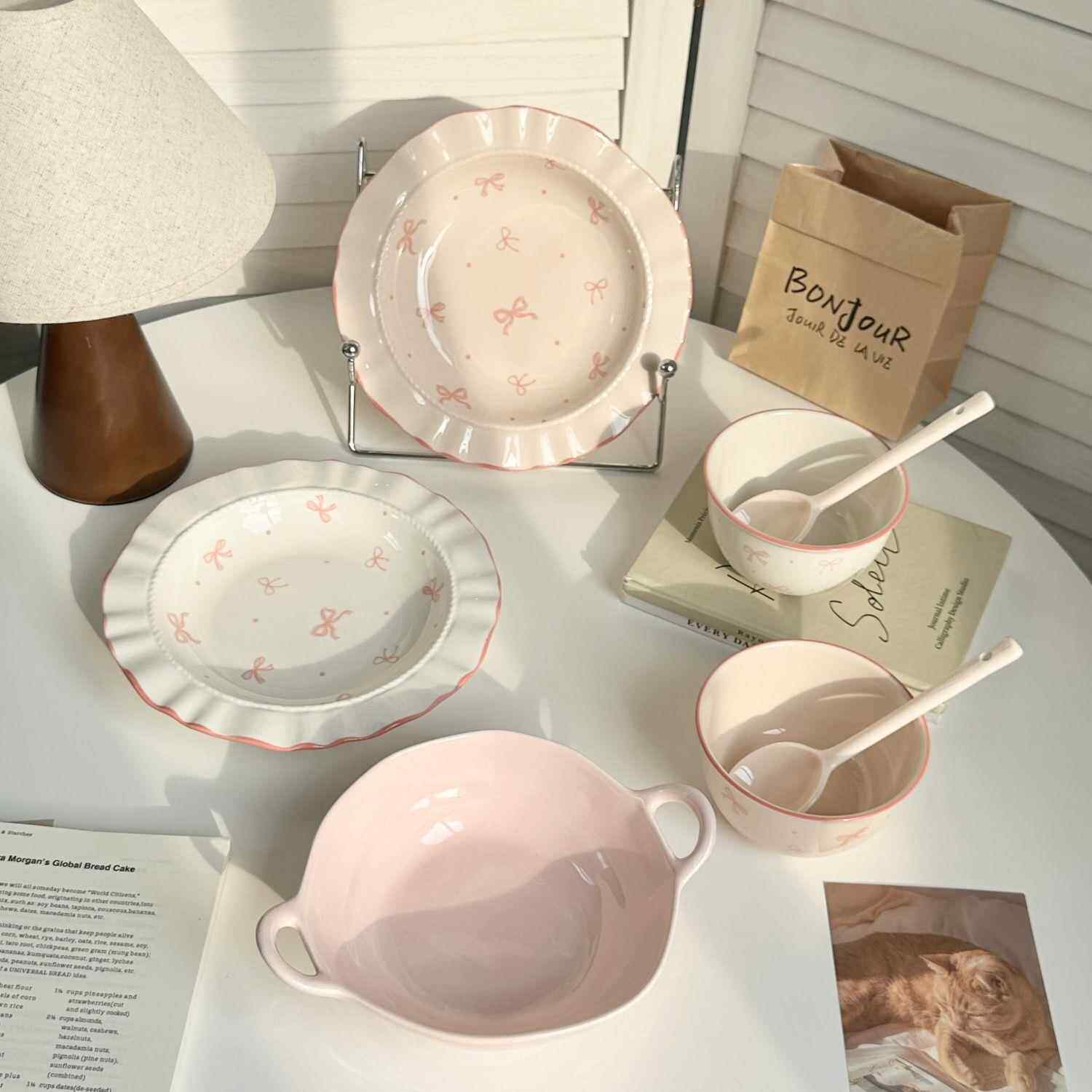 可爱碗碟套装家用2025新款饭碗盘碗筷碗陶瓷餐具一二人食情侣盘子