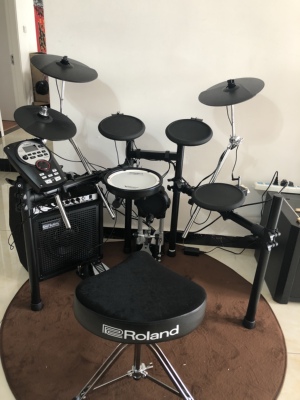 Roland罗兰电子鼓怎么样是哪里生产的，值吗