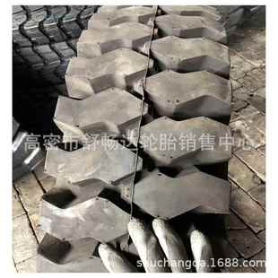 现货供应11.00R20卡车轮胎 11.00R20子午线钢丝胎 矿山花纹