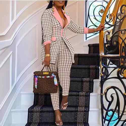 Houndstooth Print Notched Collar Zip Front Flap Detail