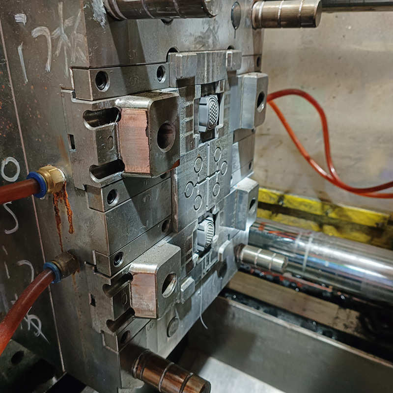 塑胶模具厂模具制造注塑模具生产加工深圳塑料模具工厂制造商