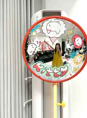 手工diy涂鸦搞怪哈哈镜创意手绘广角镜室内拍照道具氛围装饰摆饰