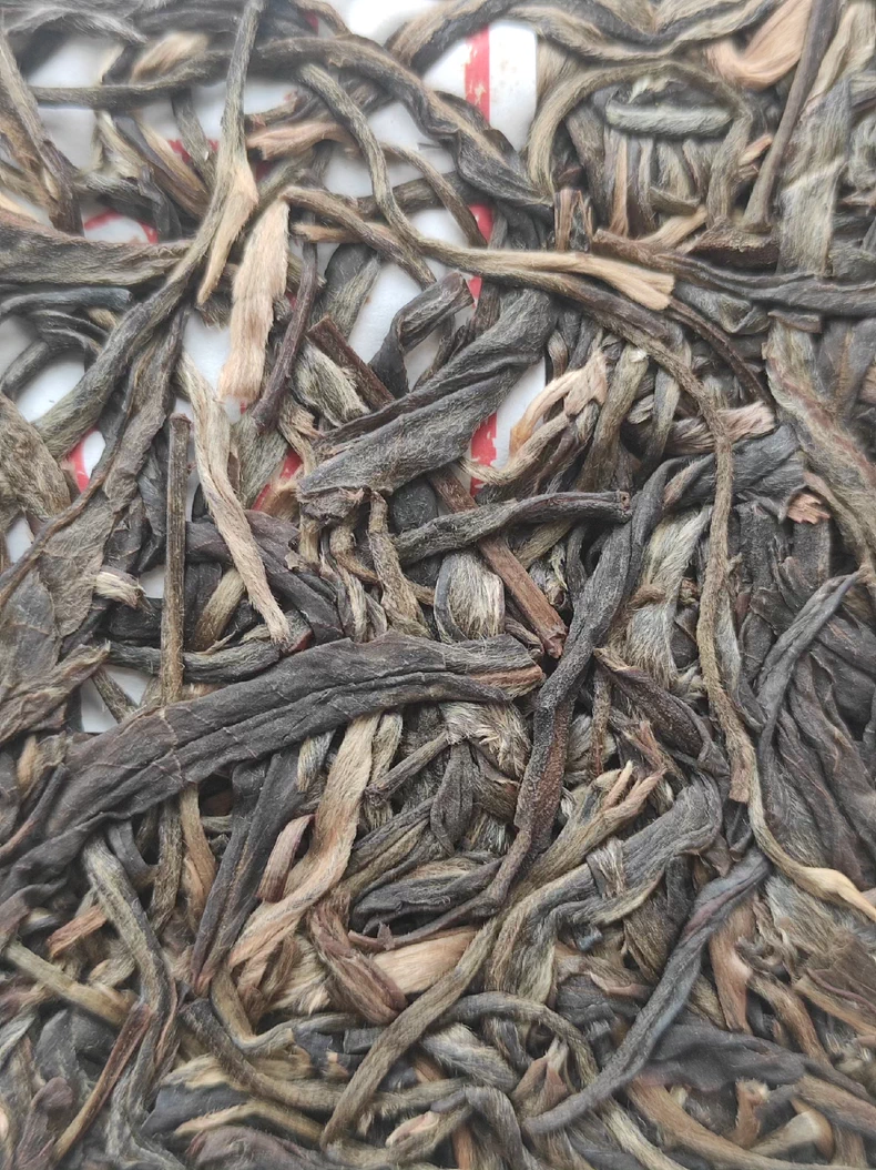 珍藏絕版 2015年老曼峨古樹純料普洱生茶357克 普洱茶 BUASHOP普洱老茶