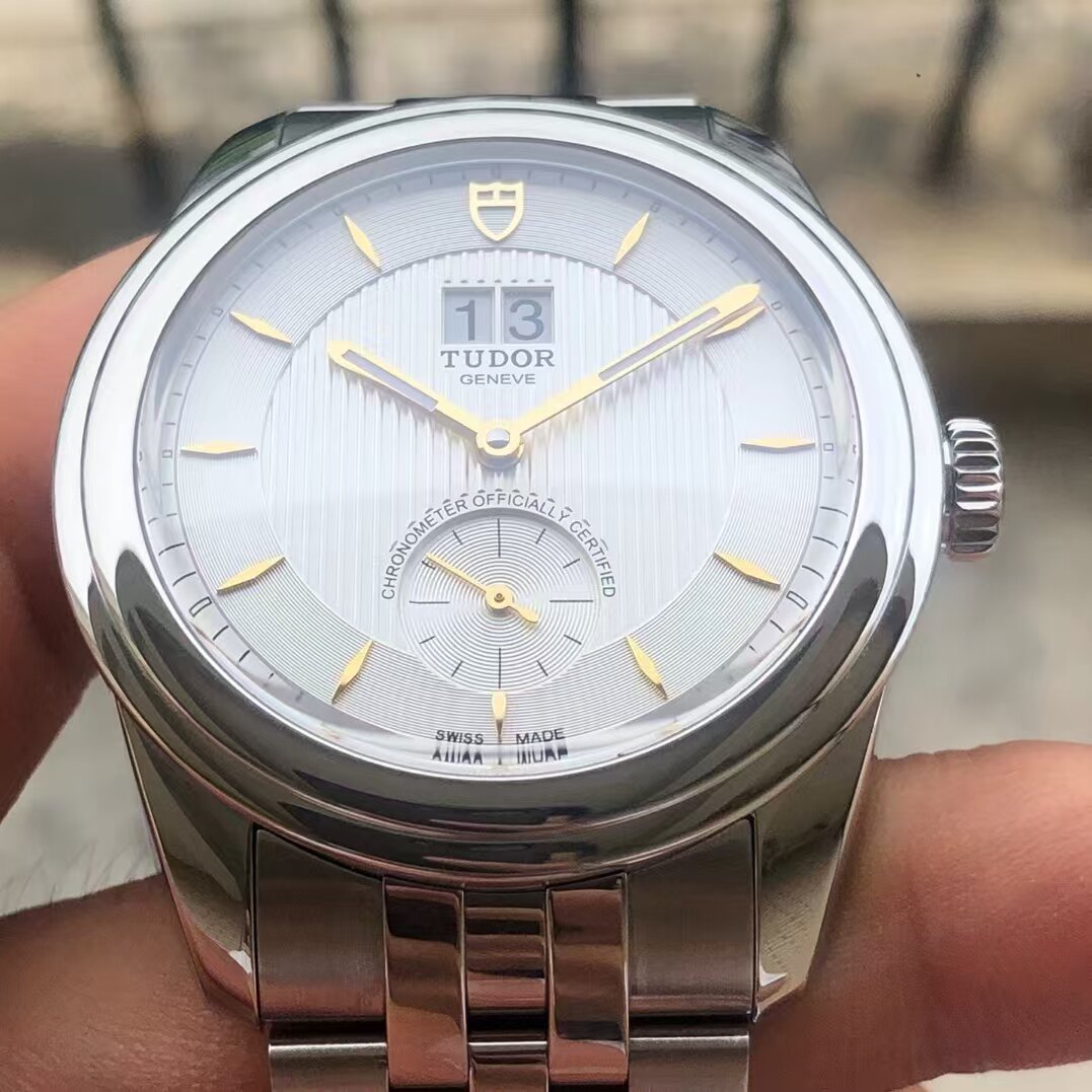 全套99新42mm帝舵骏珏双位日历M57100-0002自动机械男表正品