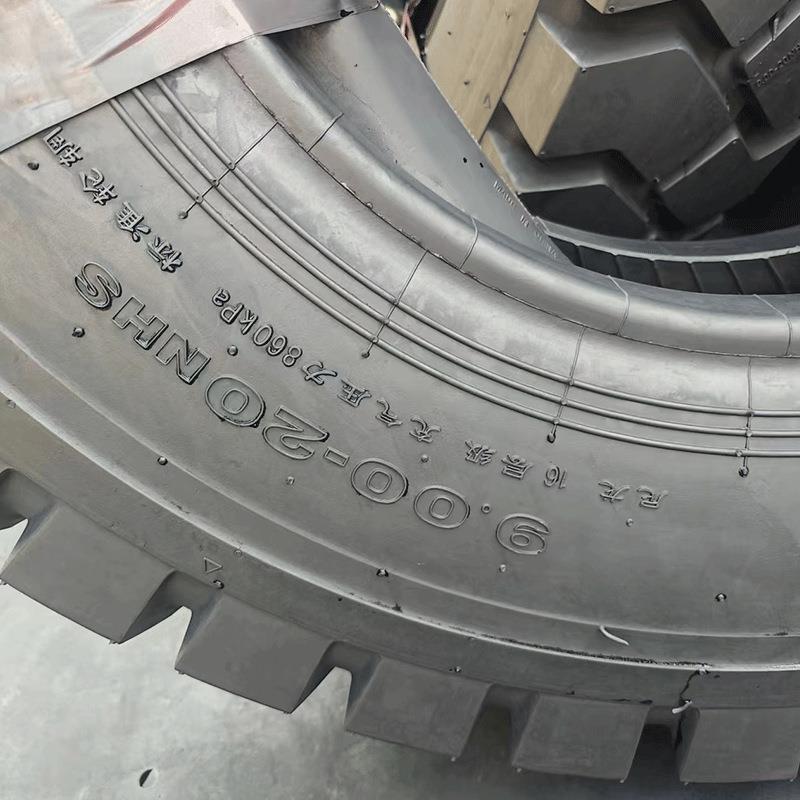 900-20叉车轮胎两块花纹合力杭叉尼龙充气带内胎工业机械轮胎