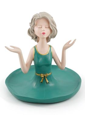 创意女孩托盘桌面摆件玄关钥匙收纳家居客厅装饰礼品树脂工艺品