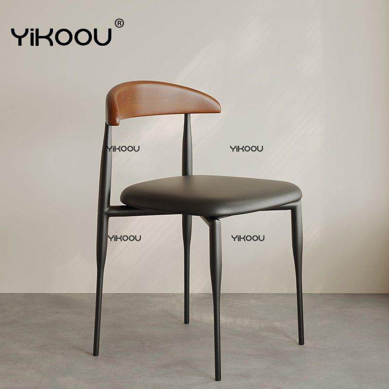 YIKOOU意式简约餐椅家用真皮面牛角椅高端饭厅覆古实木质靠背椅子