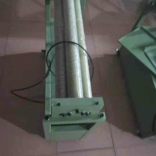 拉带机收带架涨紧架移动送胶器