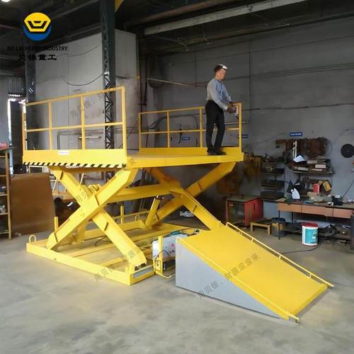 带斜坡剪叉式装卸货平台工厂物流装卸车升降机电动液压剪叉升降台