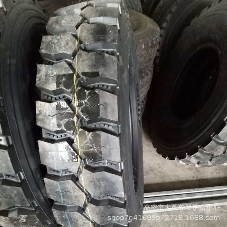 轮胎1200r20胎批发矿山自卸车1200r20花纹钢丝货车现货汽车轮胎