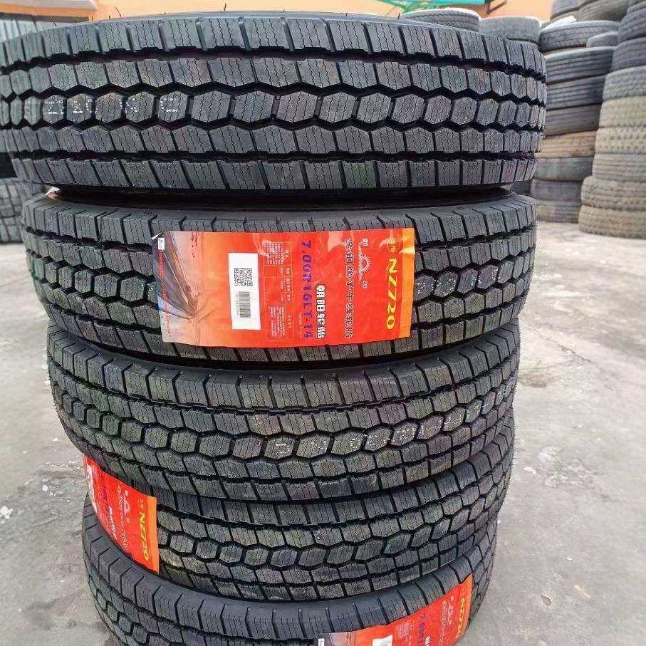 冬季轮胎雪地胎朝阳6.50R16 700R16 750R16全钢丝卡车载重轮胎