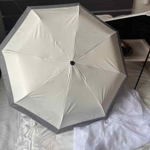 高档msho 禁晴欲系拼接黑白收缩折叠雨阳两用雨伞遮黑格胶防晒伞i