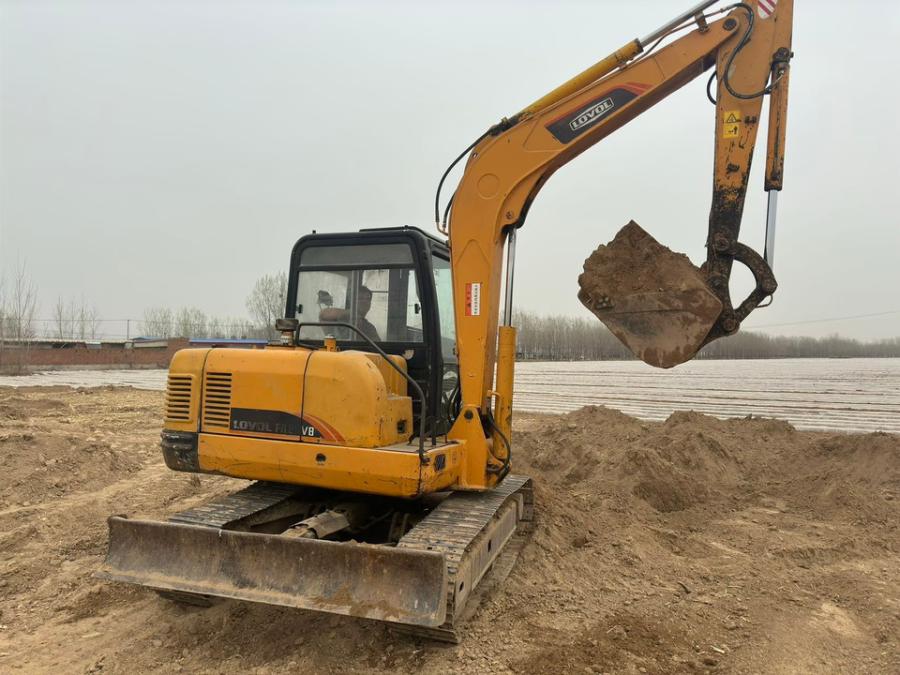 12月4日邢台雷沃65挖掘机网络拍卖公告