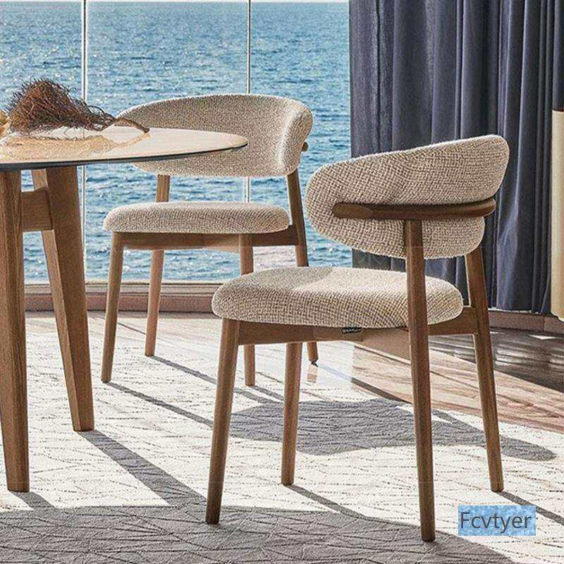 北欧实木餐椅家用轻奢高级感简约靠背椅子奶油风白色麻面布艺餐椅